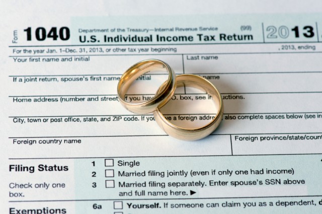 Tax Tips for Those Getting Married
Know someone getting married? Send them this tip now.